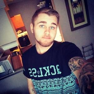 Meet your Posher, Eric